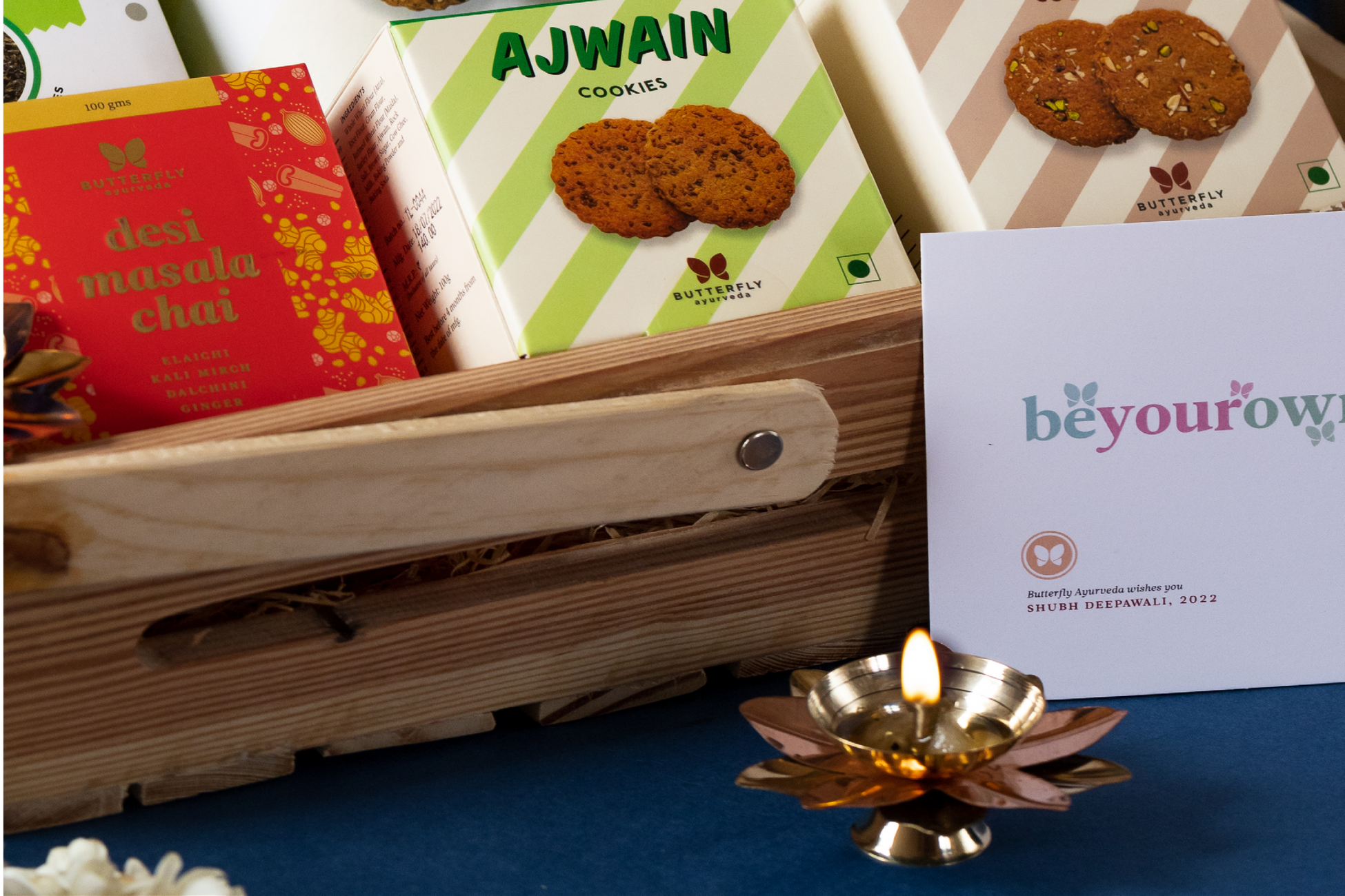 Shop Diwali Gift Sets With Copper Diyas & Treats Butterfly Ayurveda